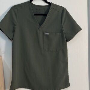 Figs Women's Moss Olive V-Neck Short Sleeve Scrub one-pocket shirt